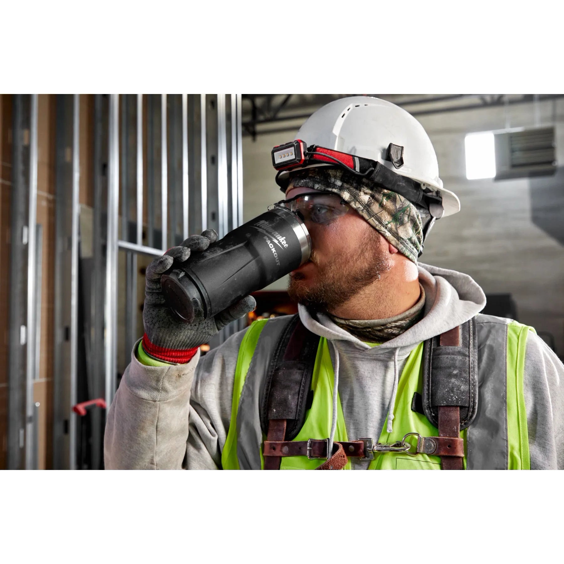Milwaukee 48-82-8392B - Black PACKOUT™ 20oz Tumbler