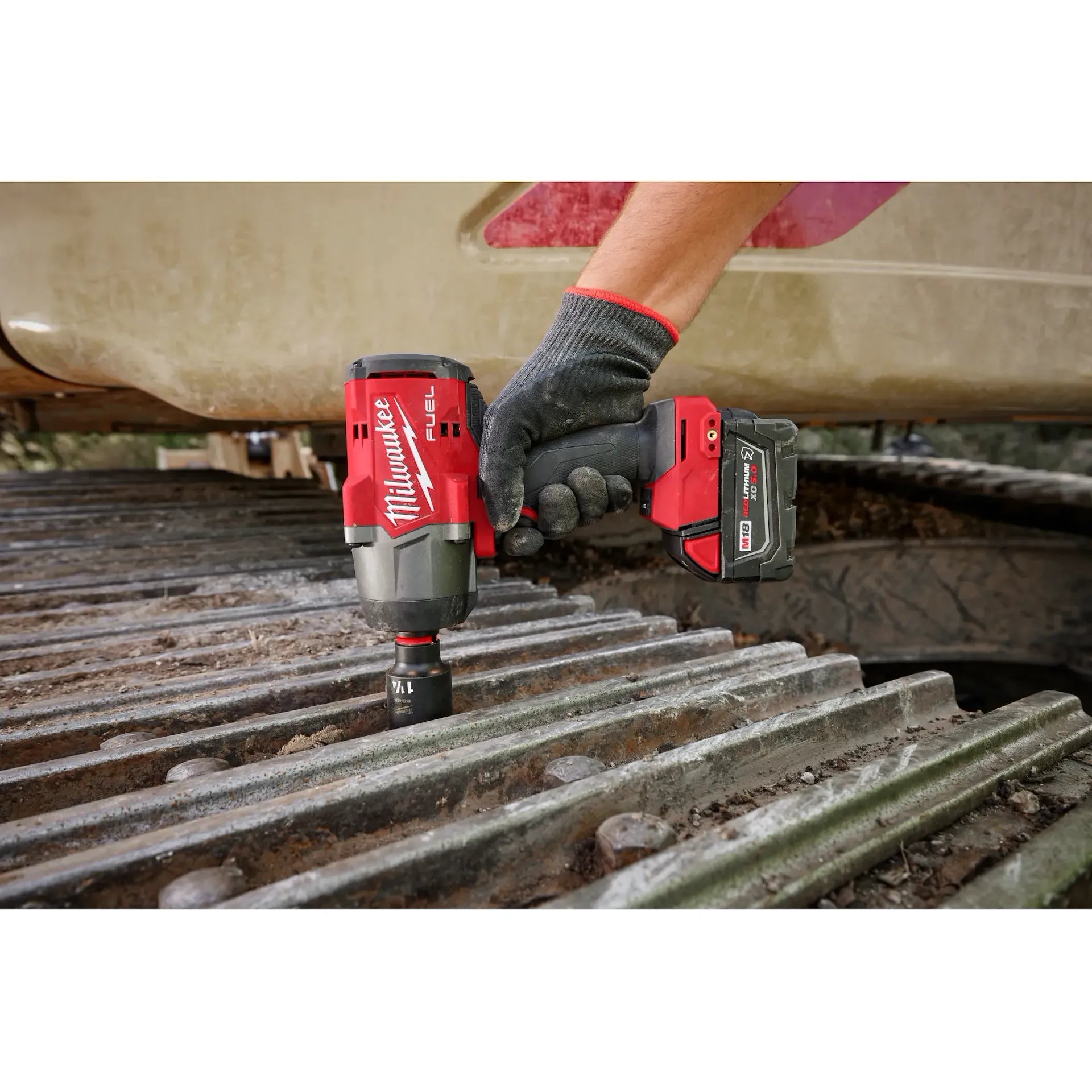 Milwaukee 2967-21B - M18 FUEL™ 1/2" High Torque Impact Wrench w/ Friction Ring Kit