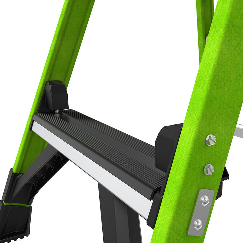 Little Giant 15404-001 - Mightylite 2.0 4' Step Ladder