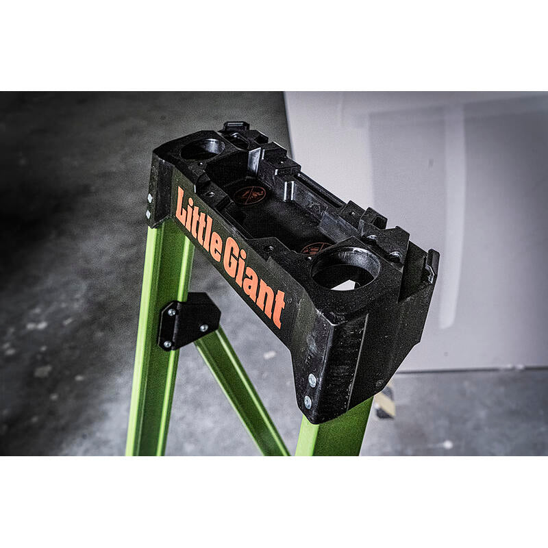 Little Giant 15404-001 - Mightylite 2.0 4' Step Ladder