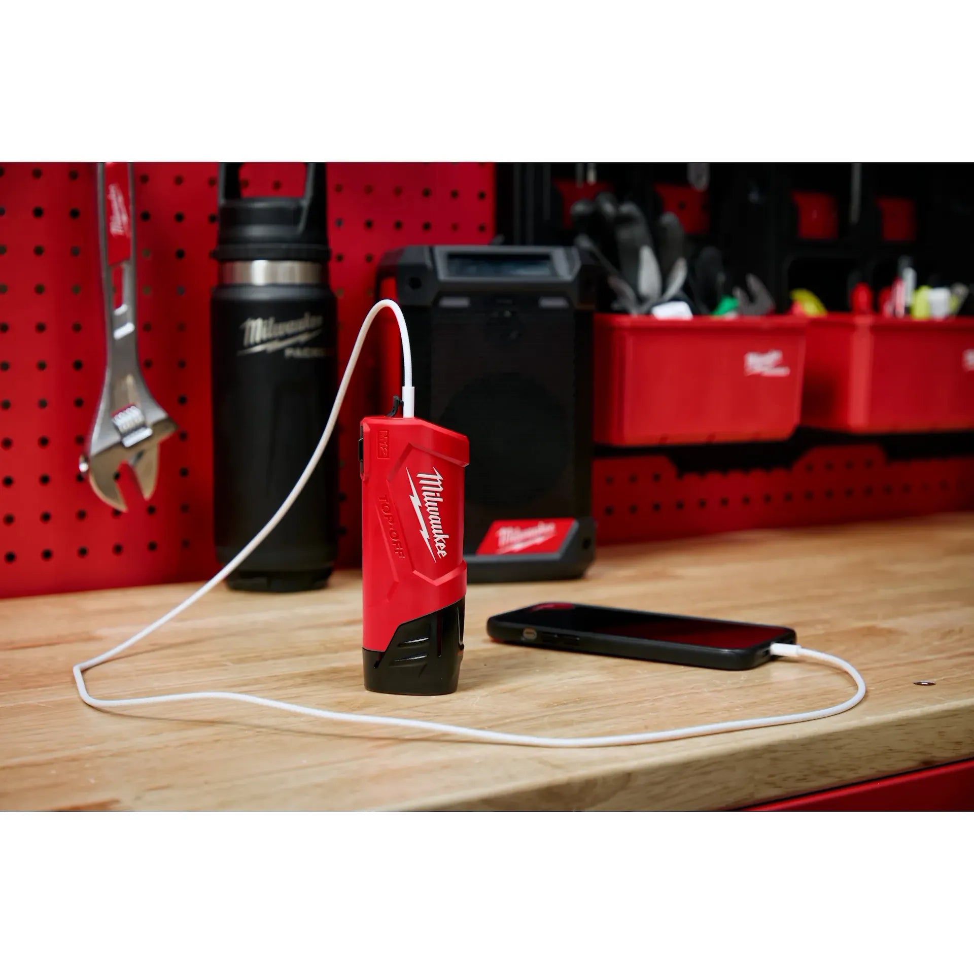 Milwaukee 48-59-1211 - M12™ TOP-OFF™ Power Supply and Charger