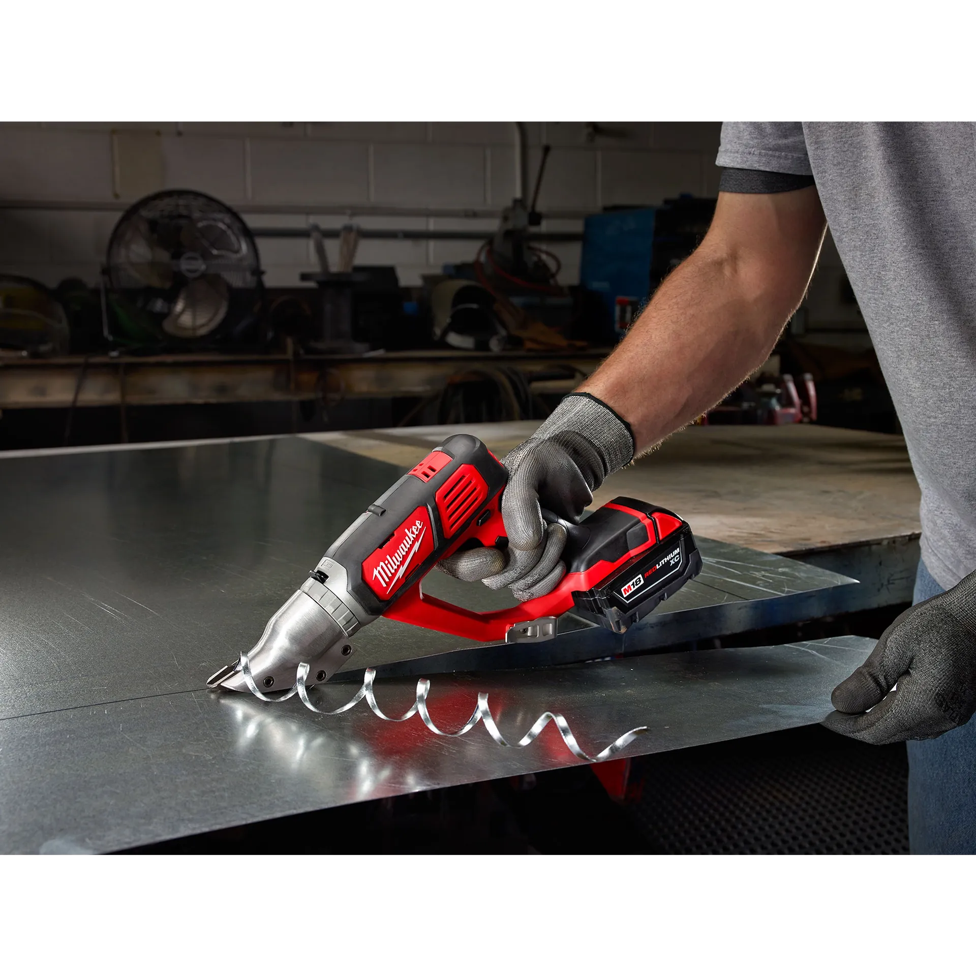 Milwaukee 2635-20 - M18™ Cordless 18 Gauge Double Cut Shear