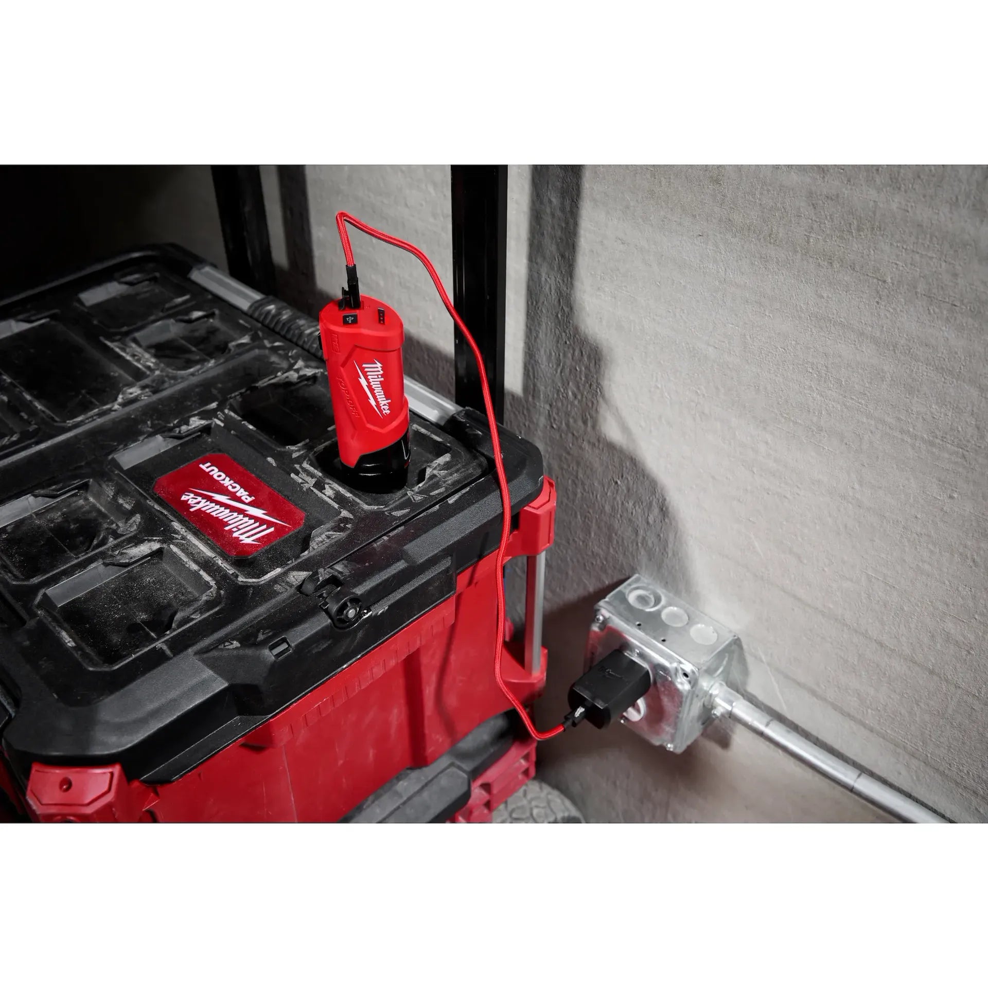 Milwaukee 48-59-1211 - M12™ TOP-OFF™ Power Supply and Charger