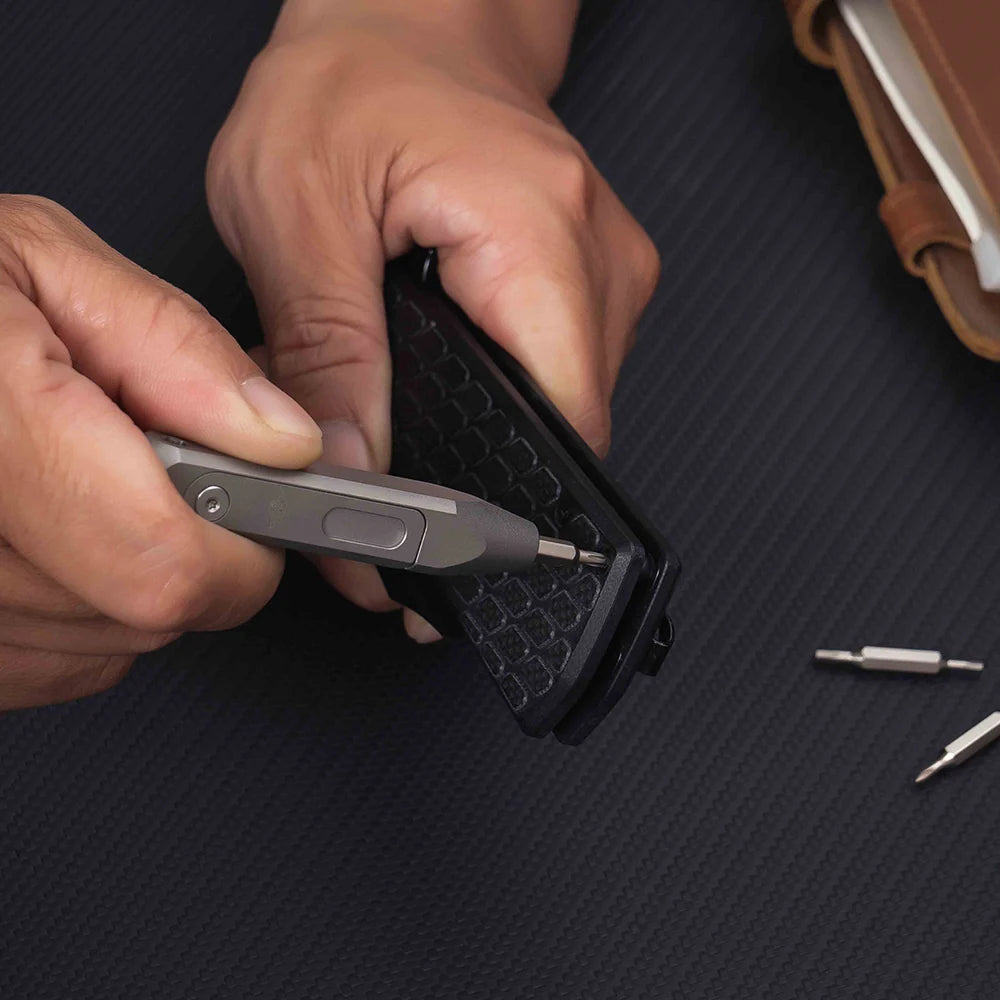 Oknife Otacle D1 Titanium EDC Multi-Bit Driver