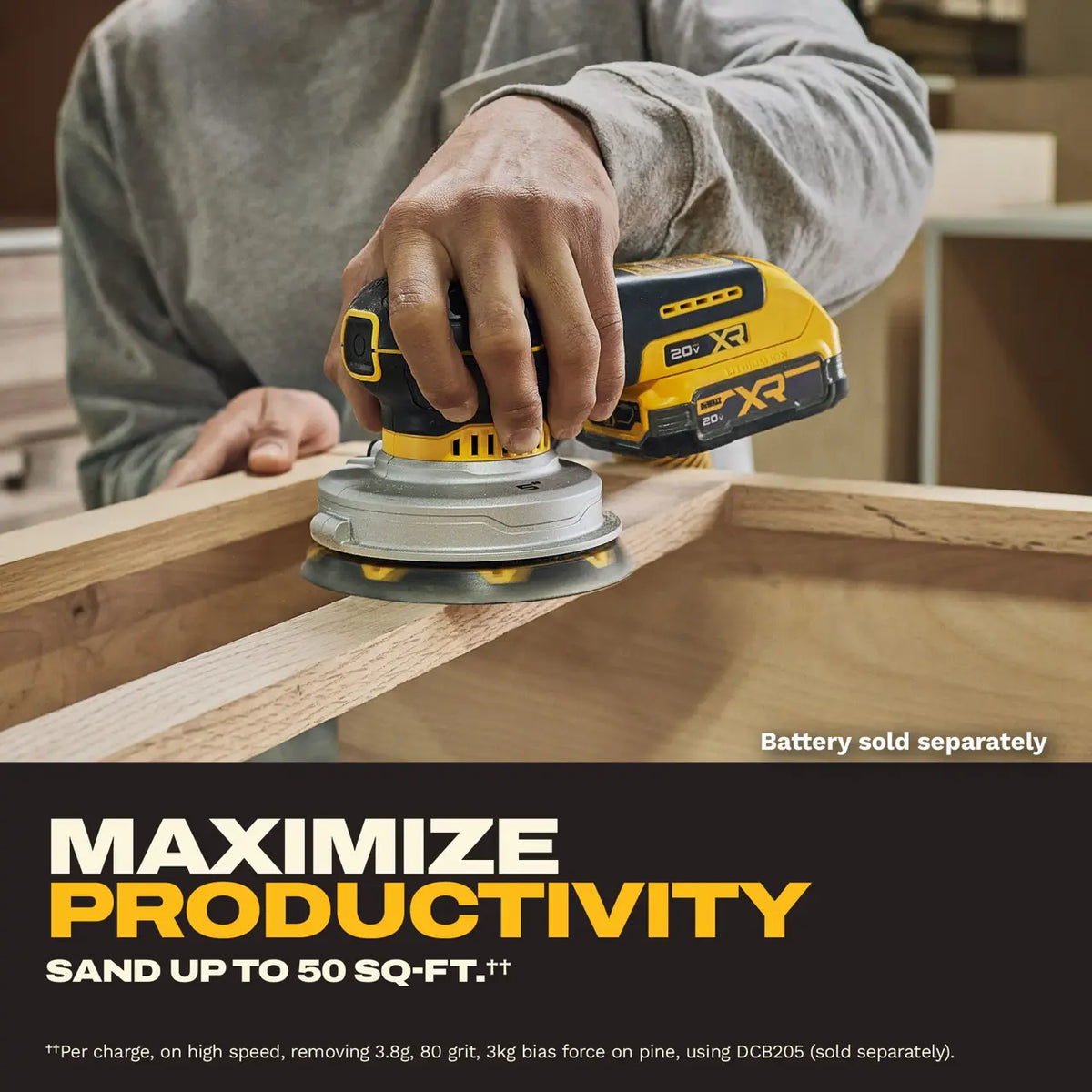 DEWALT DCW211B - 20V MAX* XR® 5-in Random Orbit Sander