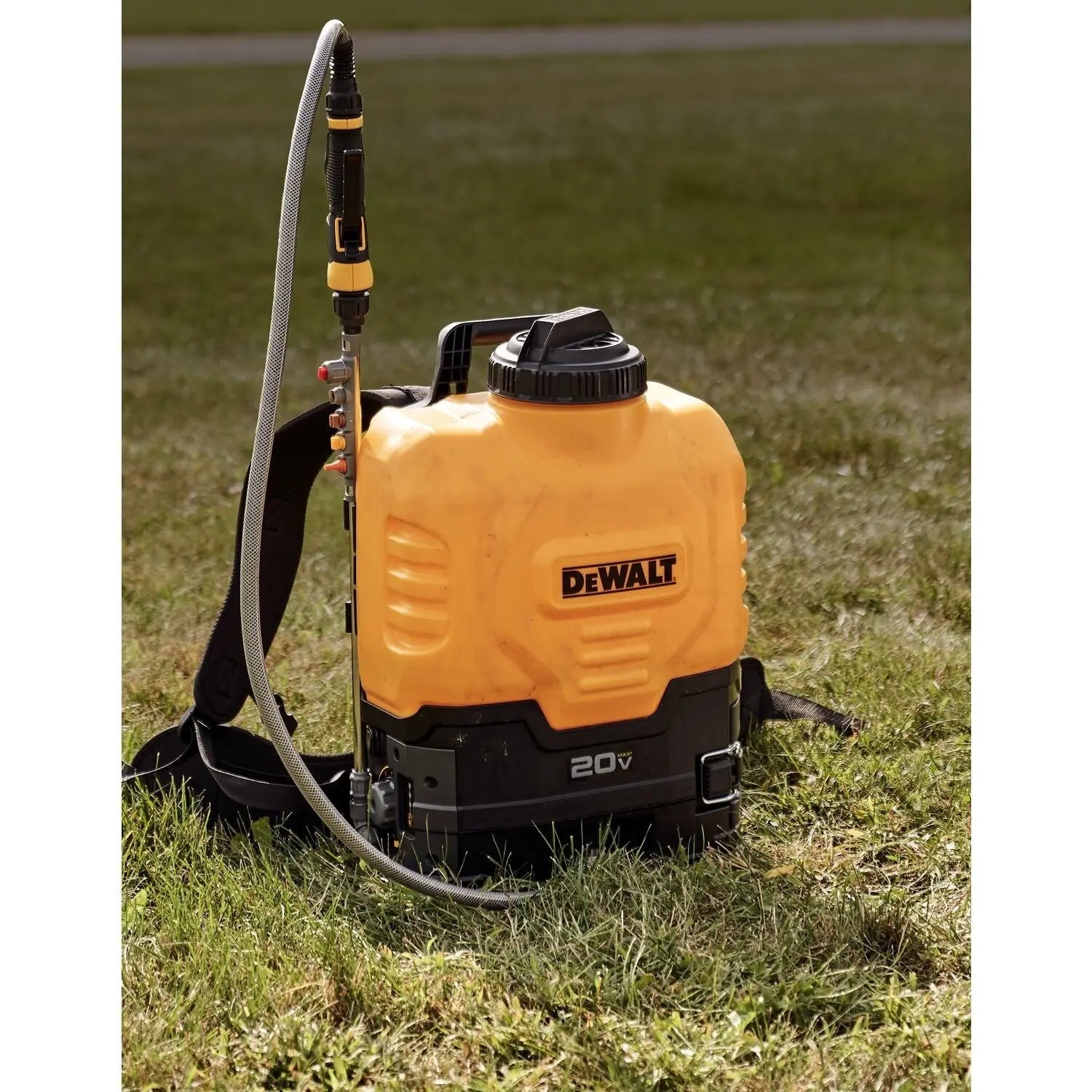 DEWALT DXSP190681B 4 gal. Cordless Backpack Sprayer-(TOOL ONLY) - Wise Line Tools