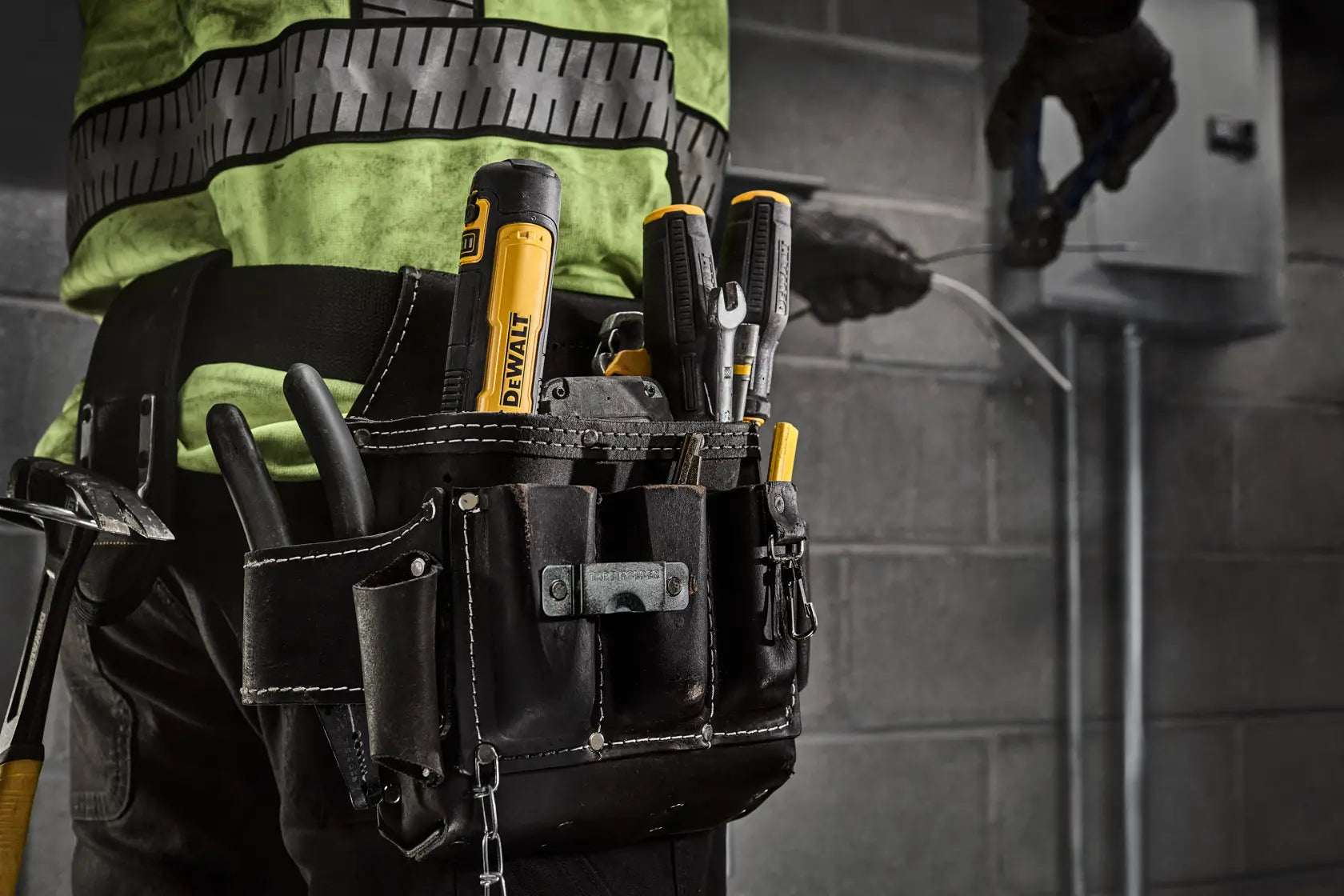 DEWALT DWHT66719 - 14-pc. Cordless Screwdriver with FLEXDRIVE Control