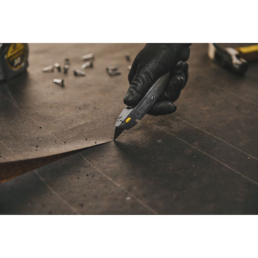 Stanley 10-499 - 6-3/8 in Quick Change Retractable Utility Knife