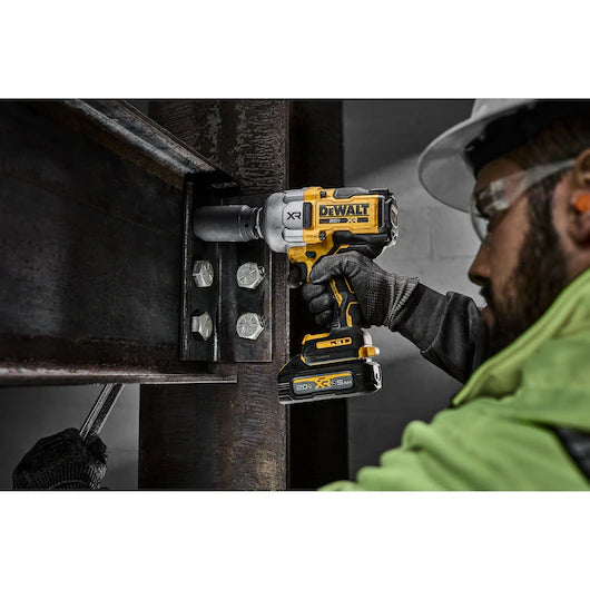 DeWalt DCF961GH1 - 20V MAX* XR® Brushless Cordless 1/2 In High Torque Impact Wrench with Hog Ring Anvil Kit with XR POWERSTACK™