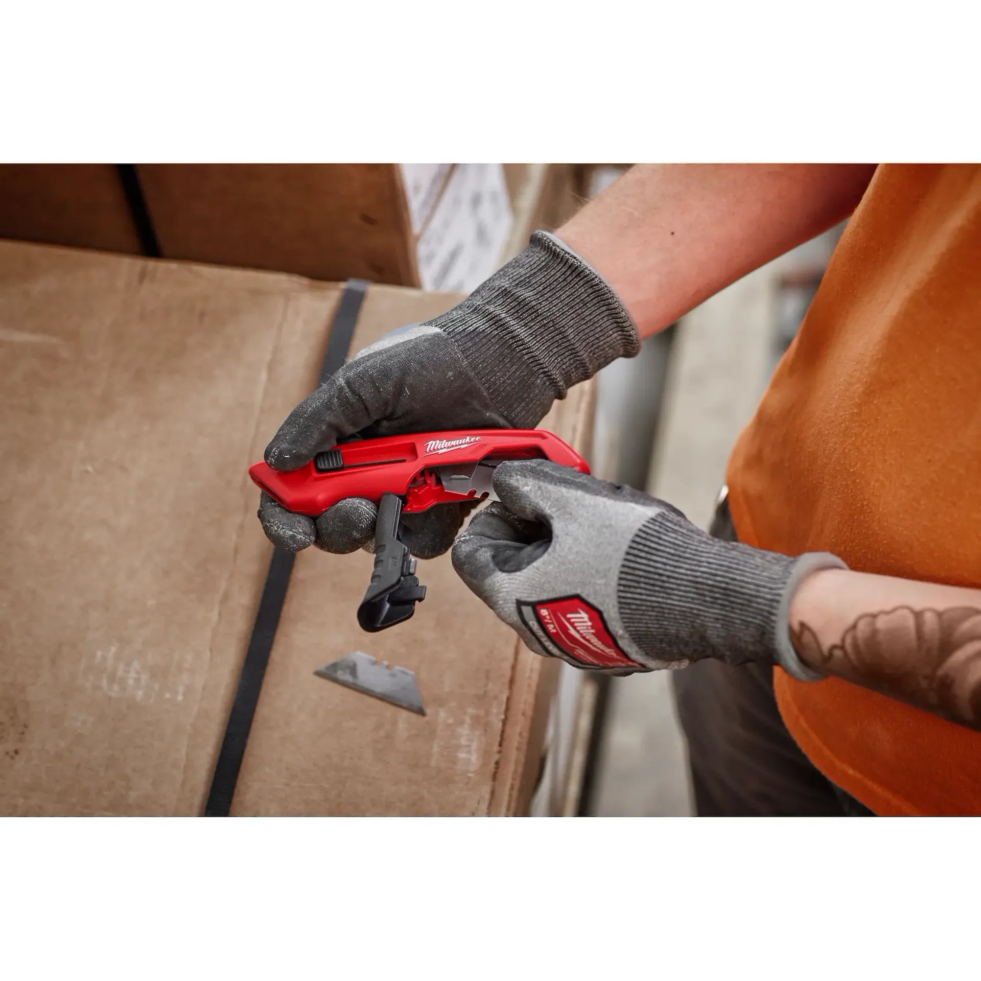 Milwaukee 48-22-1515 - Side Sliding Utility Knife