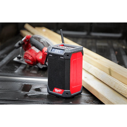 Milwaukee 2951-20 - M12™ Bluetooth Radio + Charger
