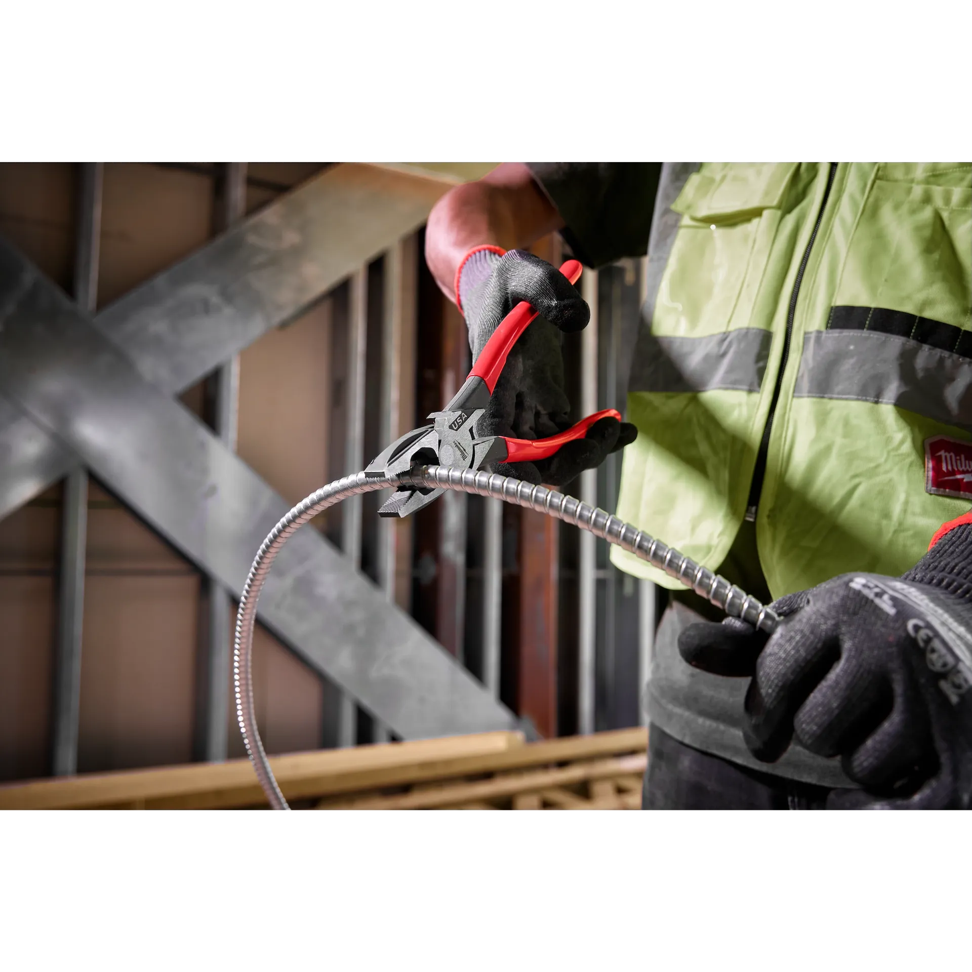 Milwaukee MT500-6 - 6 PC. Dipped Grip Cutting Pliers, Wire Stripper, & Cushion Grip Screwdrivers Set (USA)