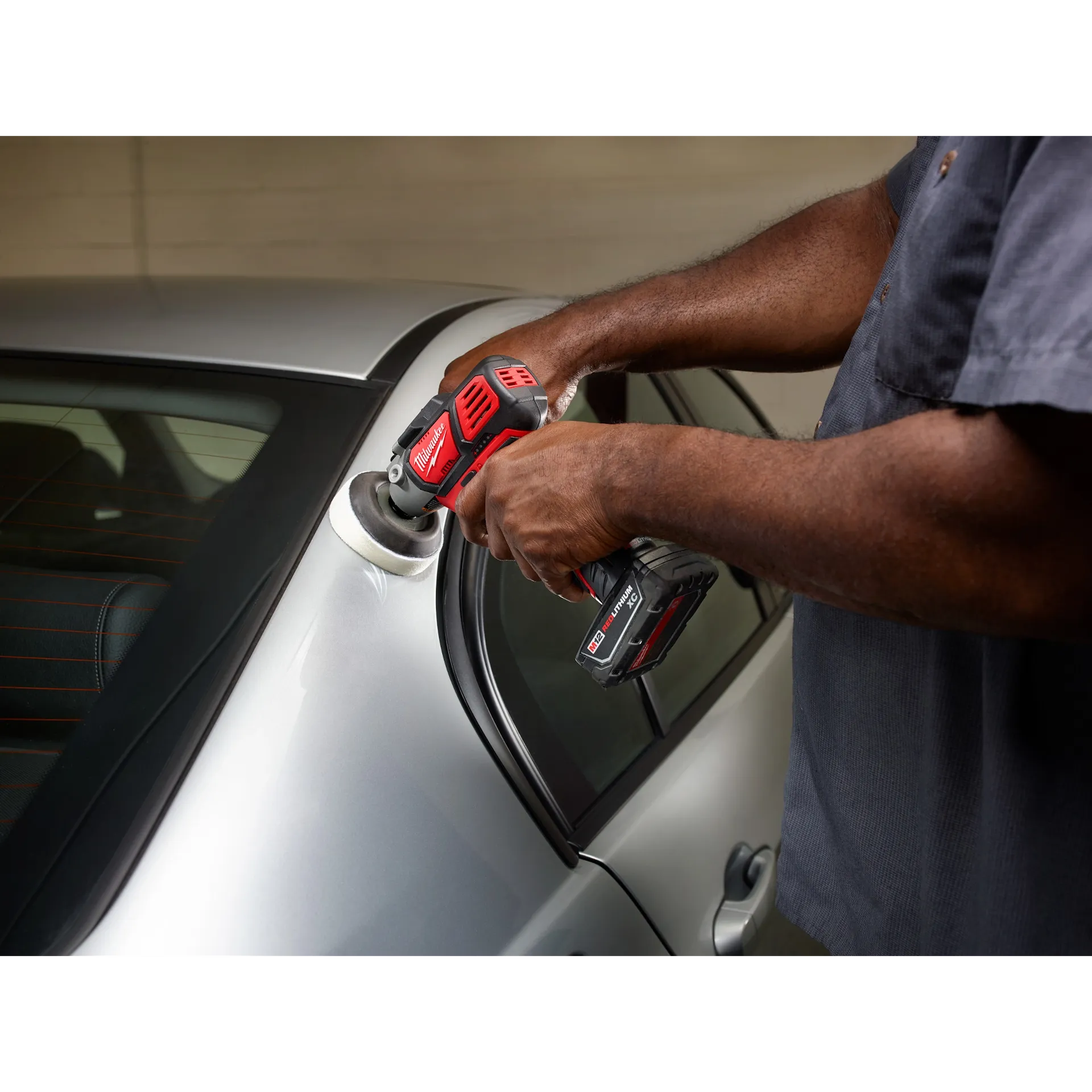 Milwaukee 2438-20 - M12™ Variable Speed Polisher/Sander