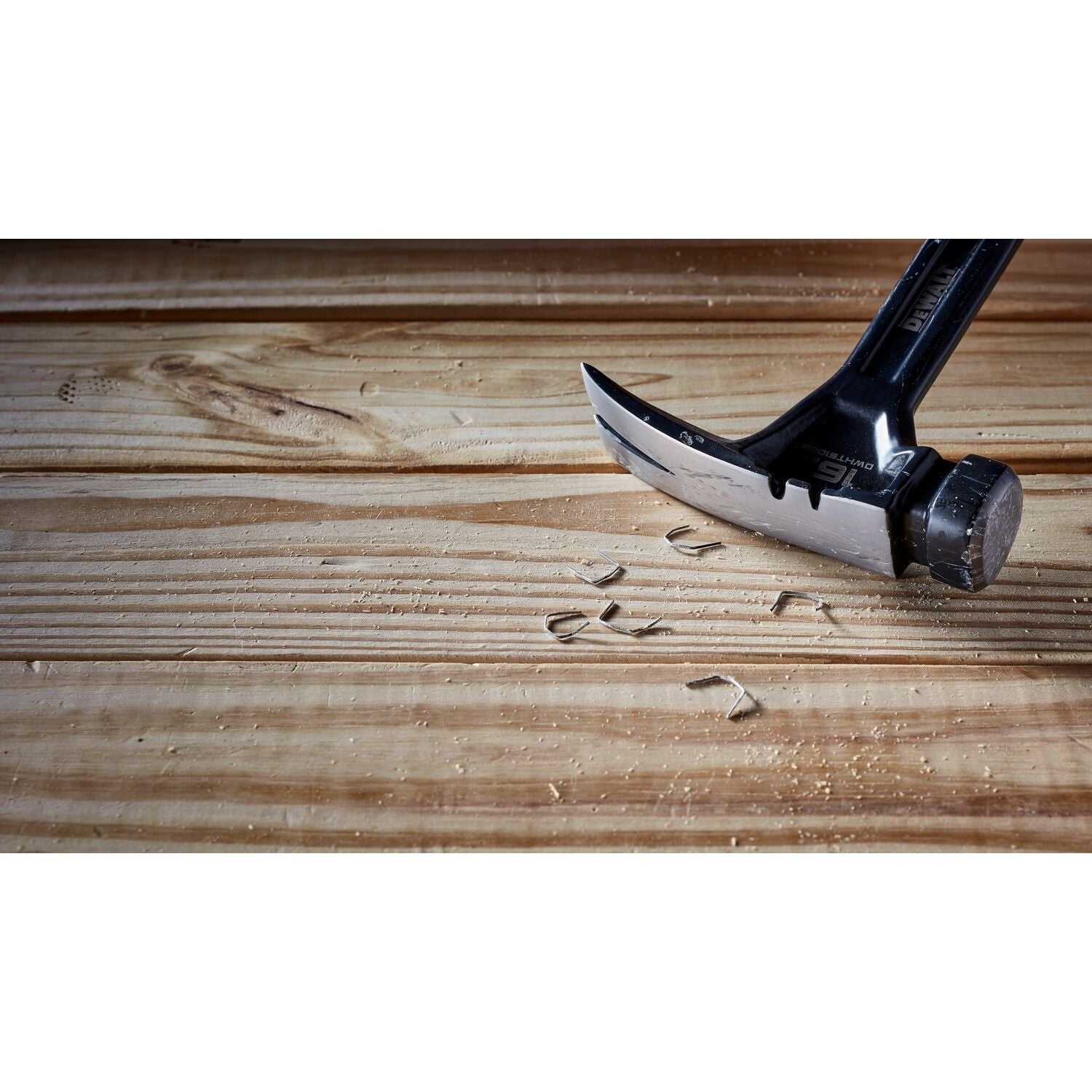 DEWALT DWHT51003-16Oz Rip Claw Nailing Ham - Wise Line Tools