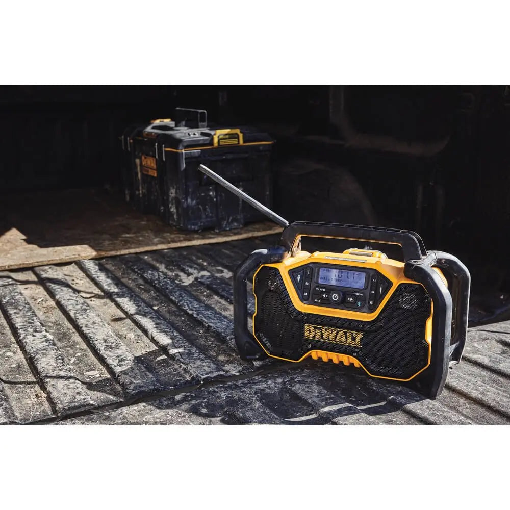 DeWalt DCR028B - 12V - 20V MAX JOB SITE BLUETOOTH RADIO