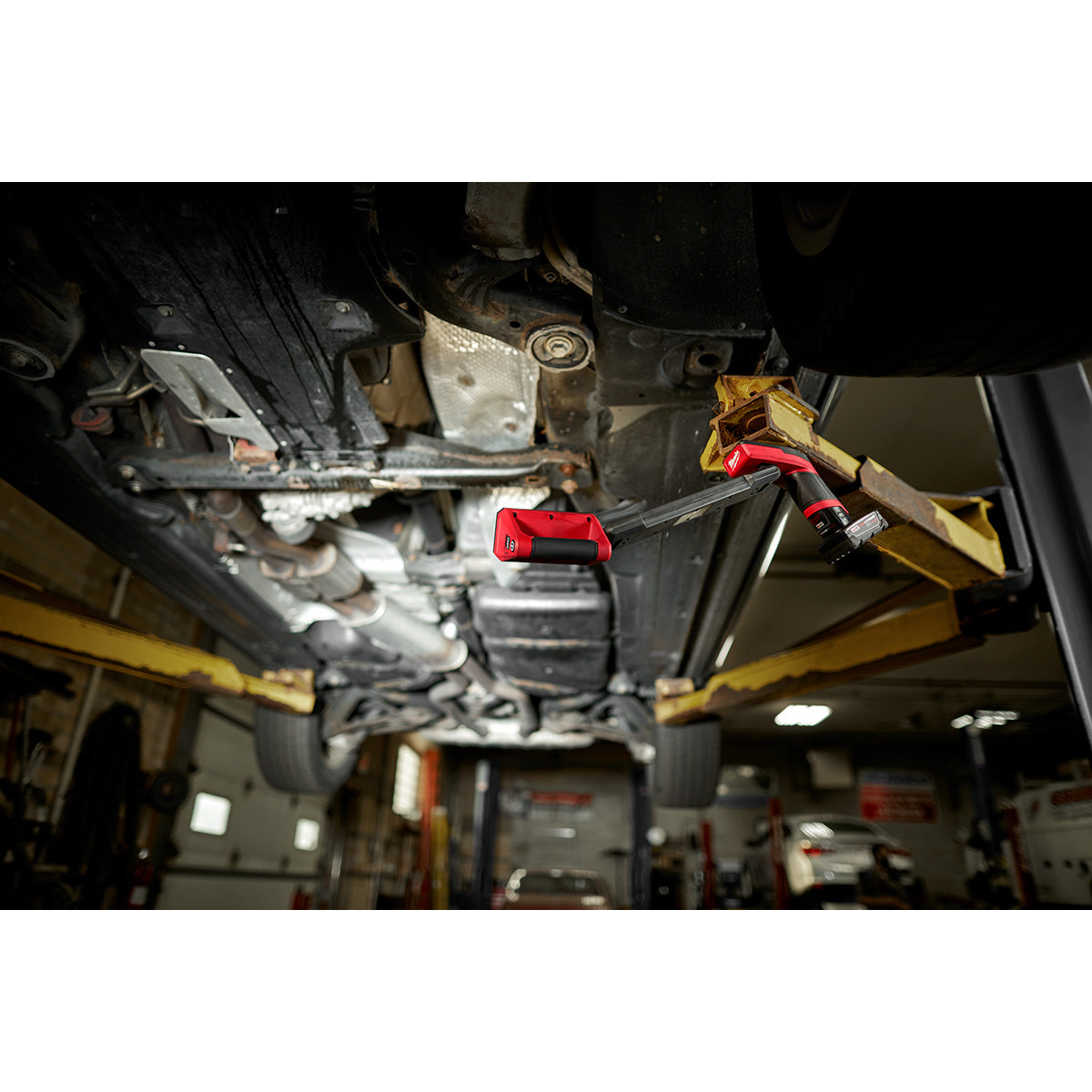 Milwaukee 2126-20 - M12™ Underbody Light - Wise Line Tools