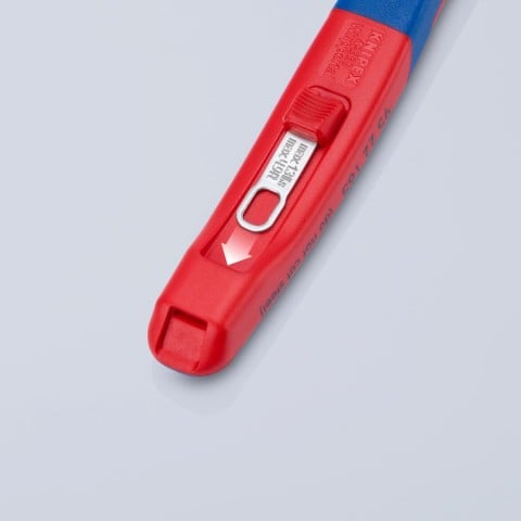 KNIPEX 09 12 240 - 9 1/2" High Leverage Lineman's Pliers New England with Fish Tape Puller & Crimper