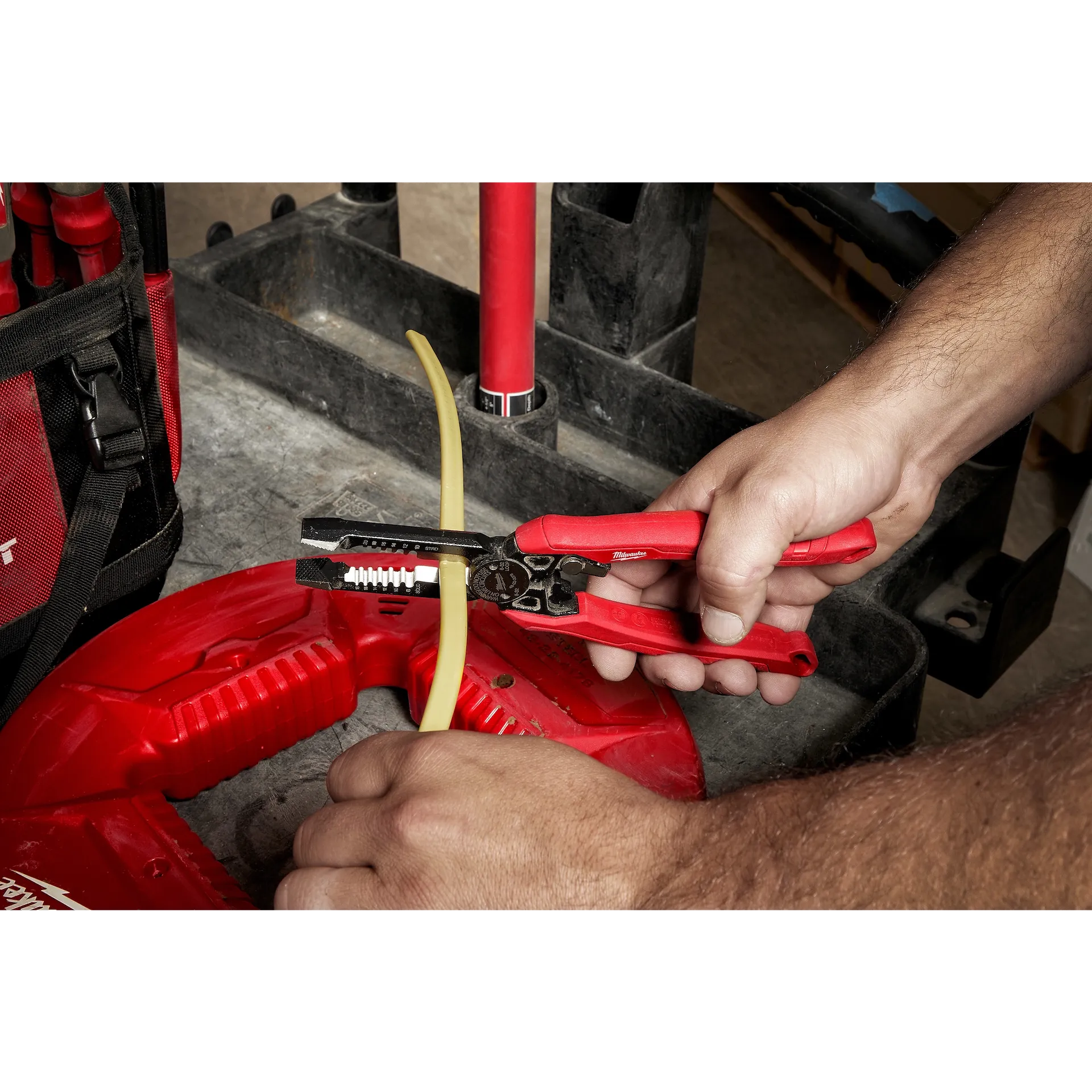Milwaukee 48-22-3078 - 7IN1 High-Leverage Combination Pliers