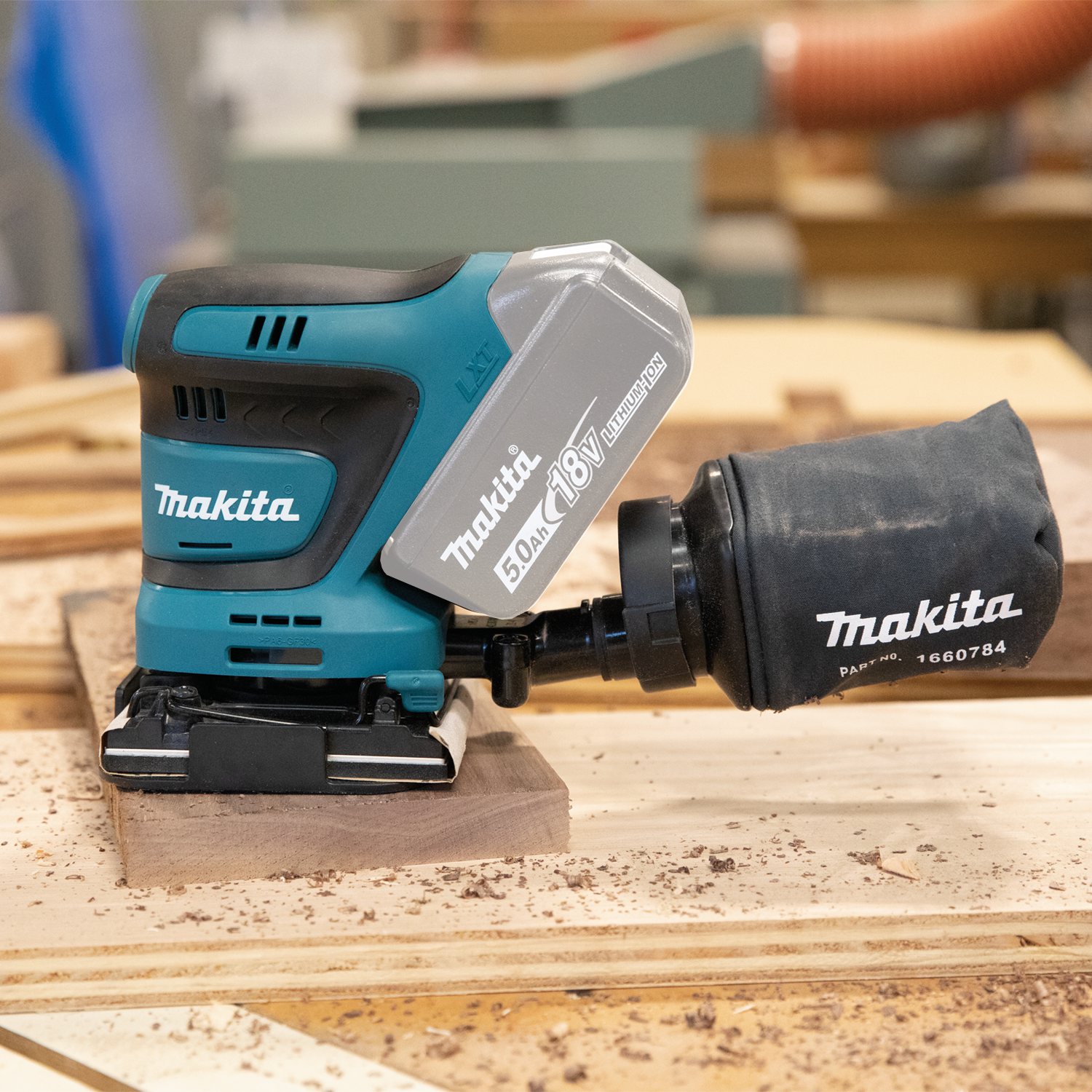 Makita XOB02Z - 18V LXT® Lithium‑Ion Cordless 1/4 Sheet Finishing Sander