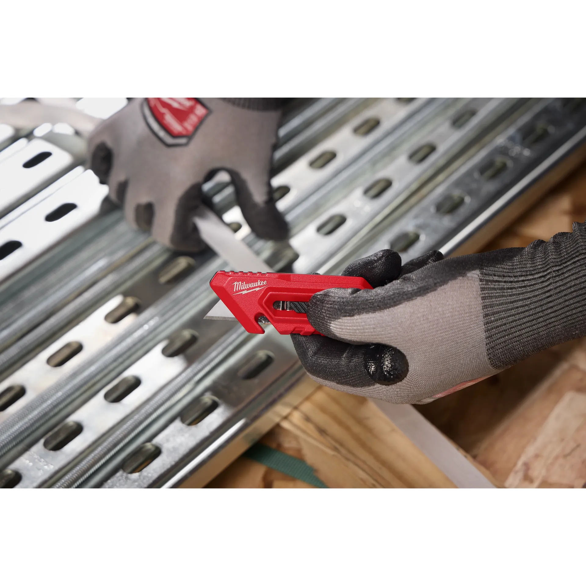 Milwaukee 48-22-1517 - Multi-Function Compact Utility Knife