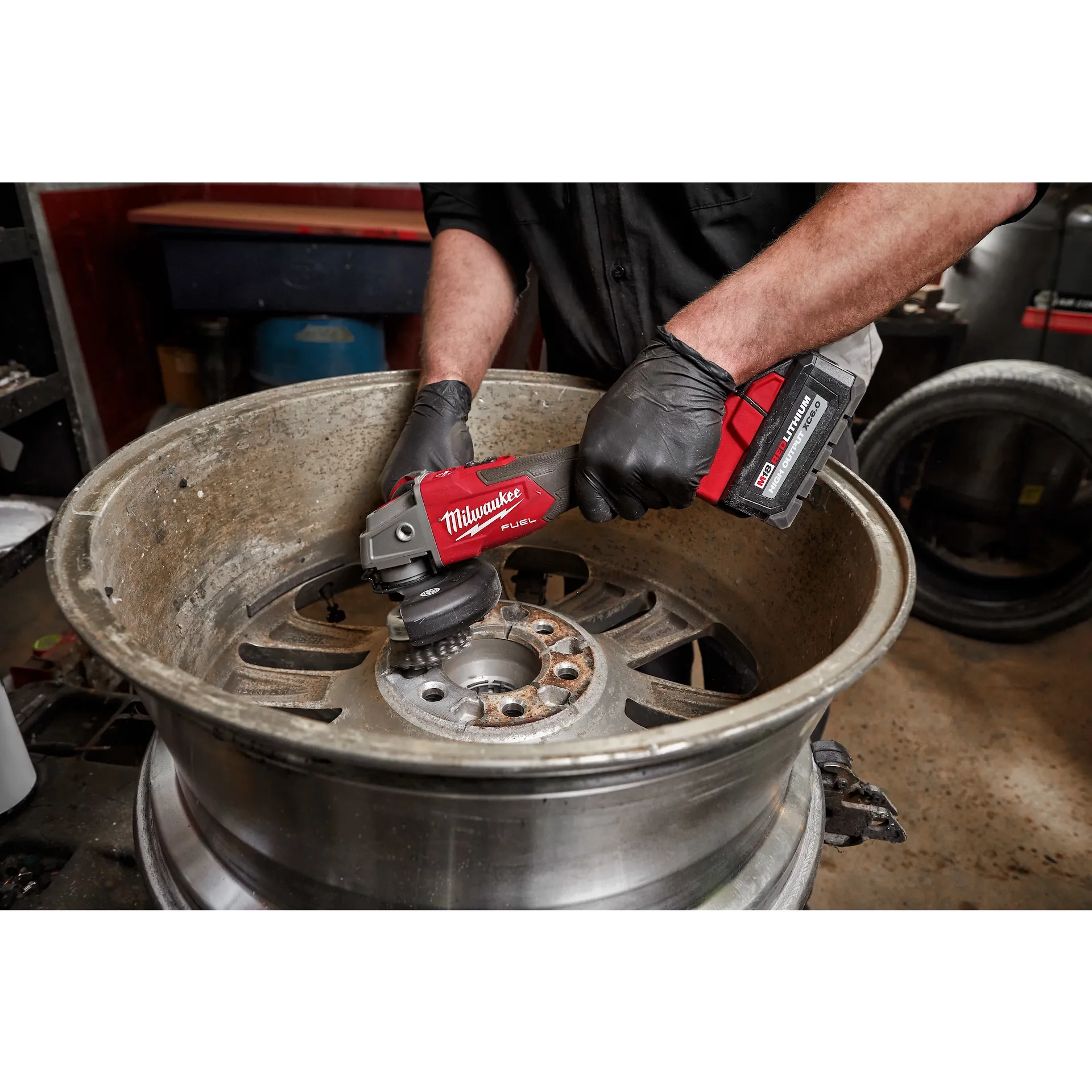 Milwaukee 2889-20 - M18 FUEL 4-1/2" / 5" Variable Speed Braking Grinder, Slide Switch Lock-On