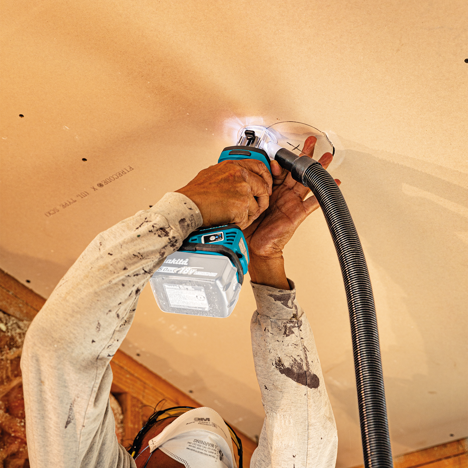 Makita XOC02Z - 18V LXT® Lithium‑Ion Brushless Cordless Cut‑Out Tool, AWS® Capable