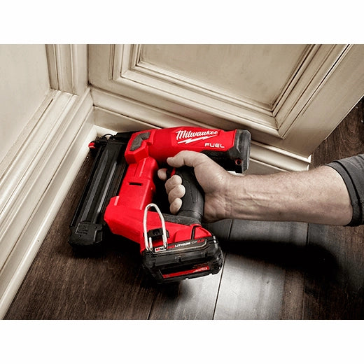 Milwaukee 2746-21CT - M18 FUEL 18 Gauge Brad Nailer Kit