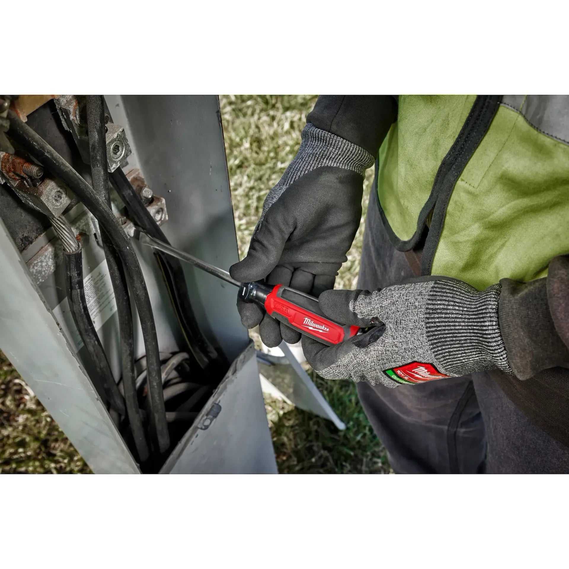 Milwaukee MT208 - 5/16" Slotted 6" Cushion Grip Demolition Screwdriver (USA)