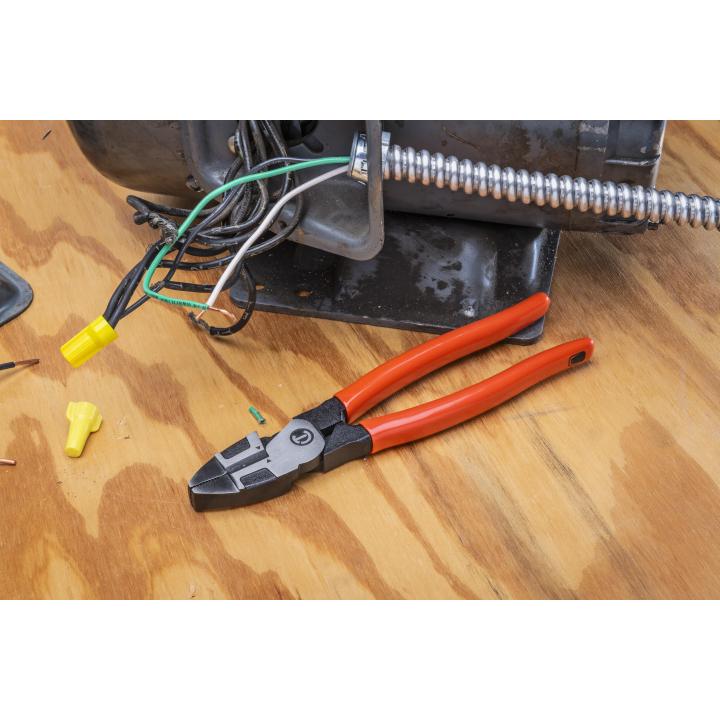 Crescent Z20508-06 - Z2 8" Lineman Plier Dipped Handle