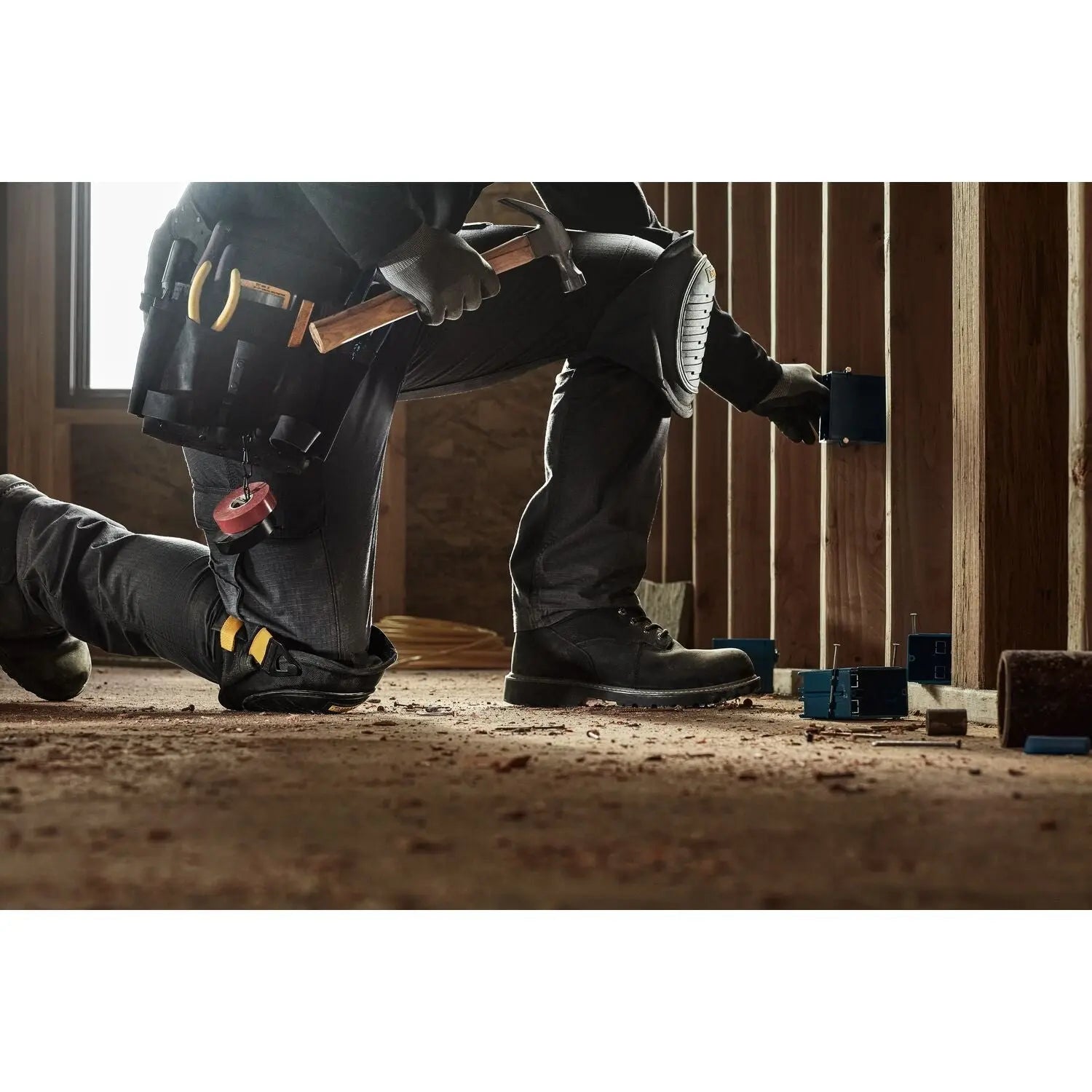 DEWALT DWST590013-Hard-Shell Knee Pads with Gel DEWALT