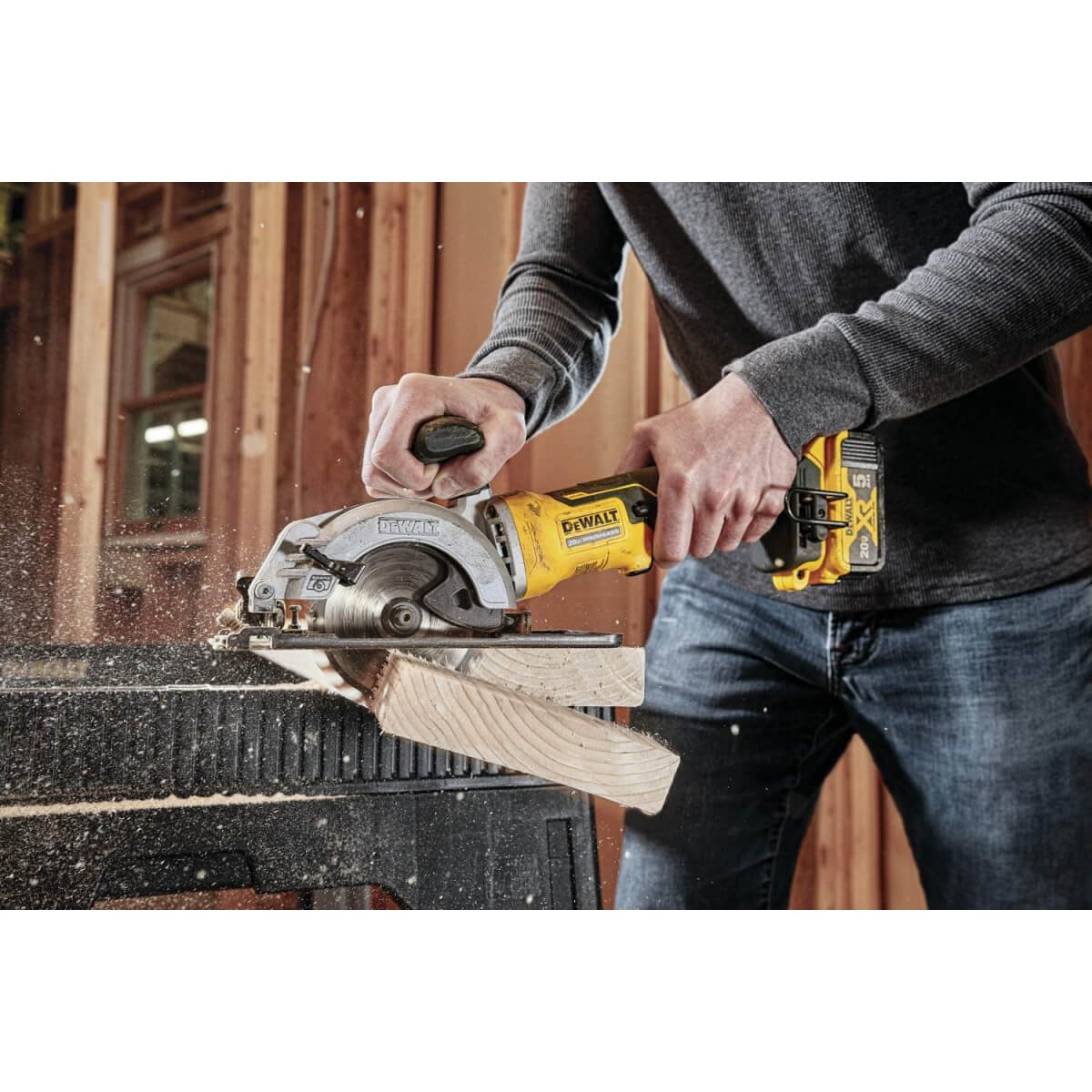 Dewalt DCS571B ATOMIC 20V MAX* BRUSHLESS 4-1/2 IN. CORDLESS CIRCULAR SAW (TOOL ONLY) - Wise Line Tools