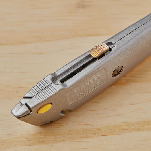 Stanley 10-499 - 6-3/8 in Quick Change Retractable Utility Knife