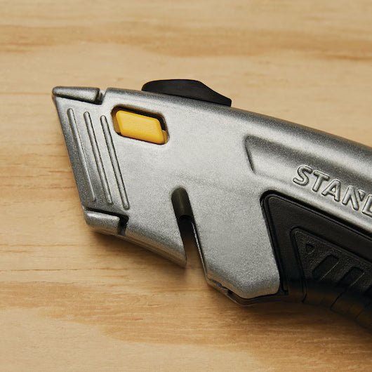 Stanley 10-788 - 6-5/8 in INSTANTCHANGE® Retractable Knife