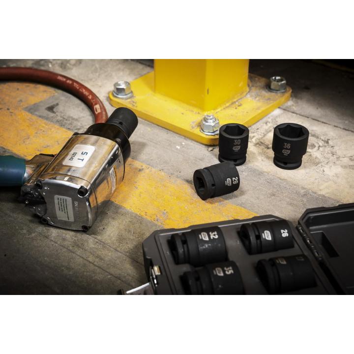 Gearwrench 84030 - 8 Piece 3/4" Drive 6 Point Metric Impact Socket Set