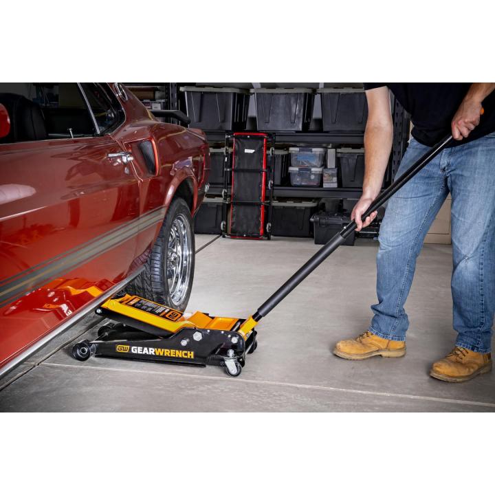 Gearwrench GWLPFJ3T - 3.5 Ton Low Profile Floor Jack