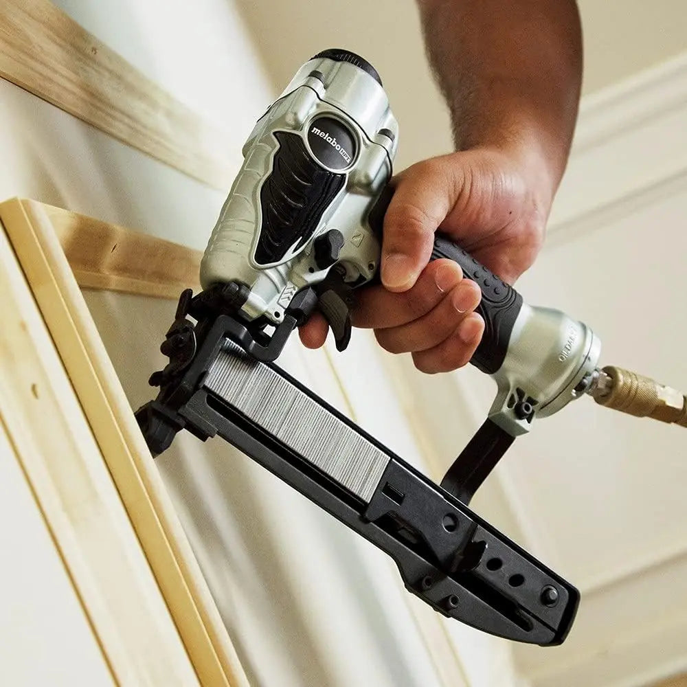 METABO N3804AB3M - Pneumatic 1/4-Inch Narrow Crown Stapler, 18 Gauge METABO