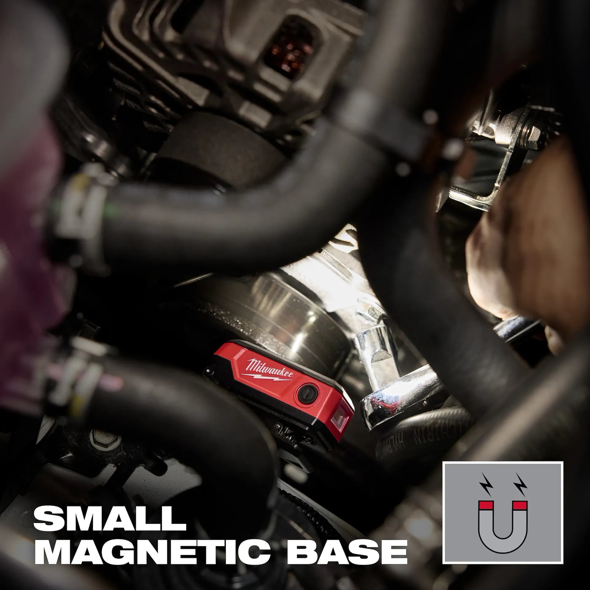 Milwaukee 2014R - Rechargeable Clip Light