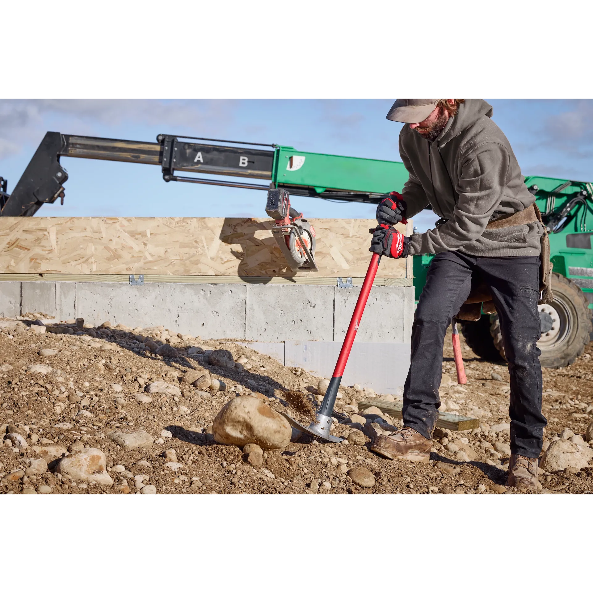 Milwaukee 48-22-9335 - 5lb Pick Mattock (36" Handle)