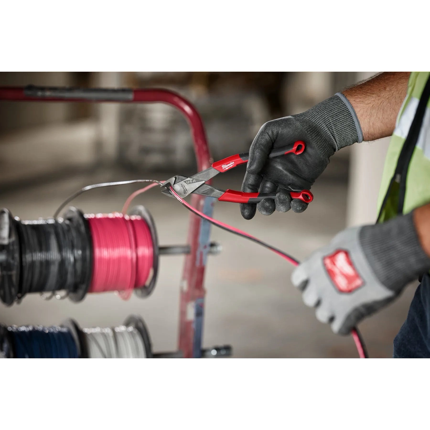 Milwaukee MT557 - 7" Diagonal Cutting Pliers (USA)