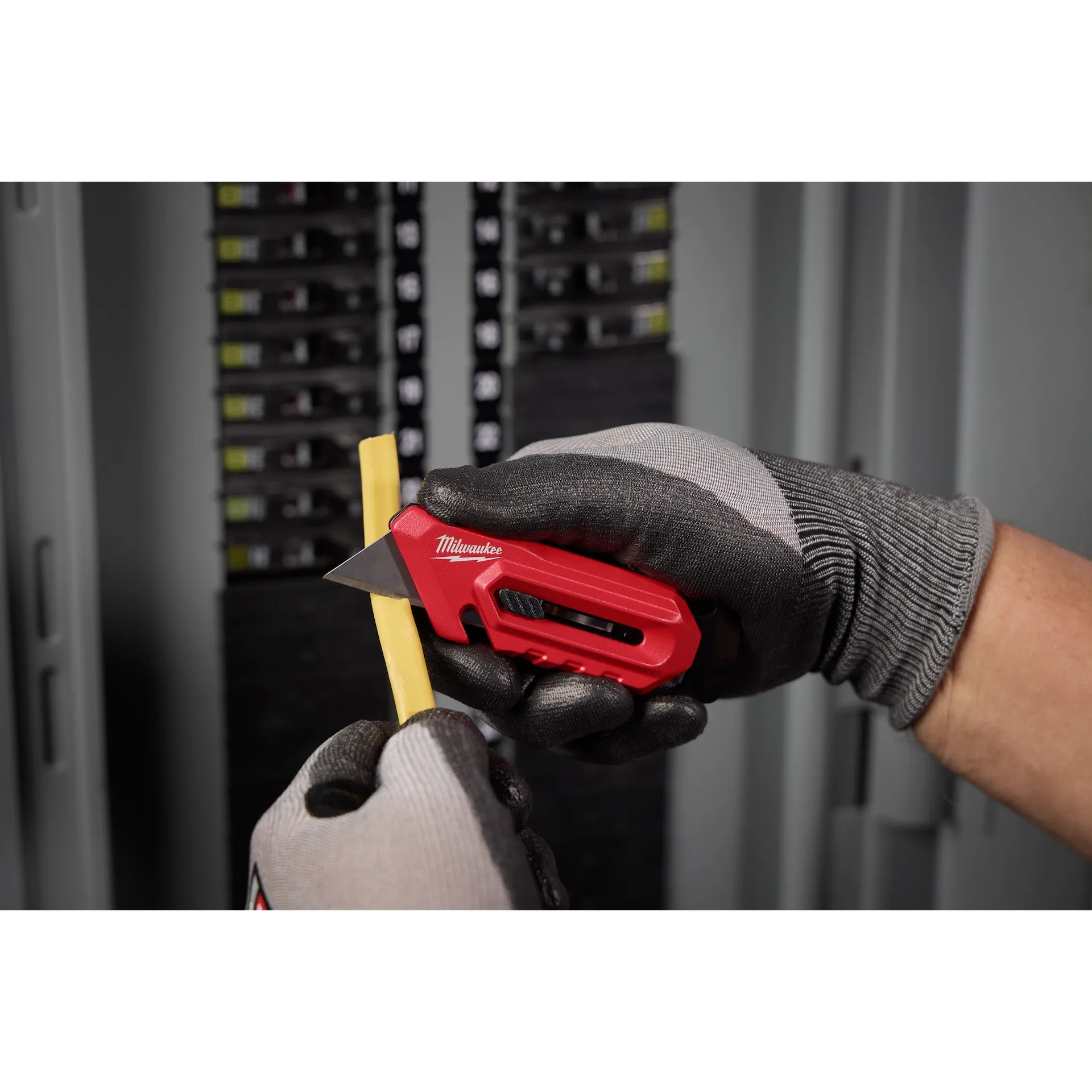 Milwaukee 48-22-1517 - Multi-Function Compact Utility Knife