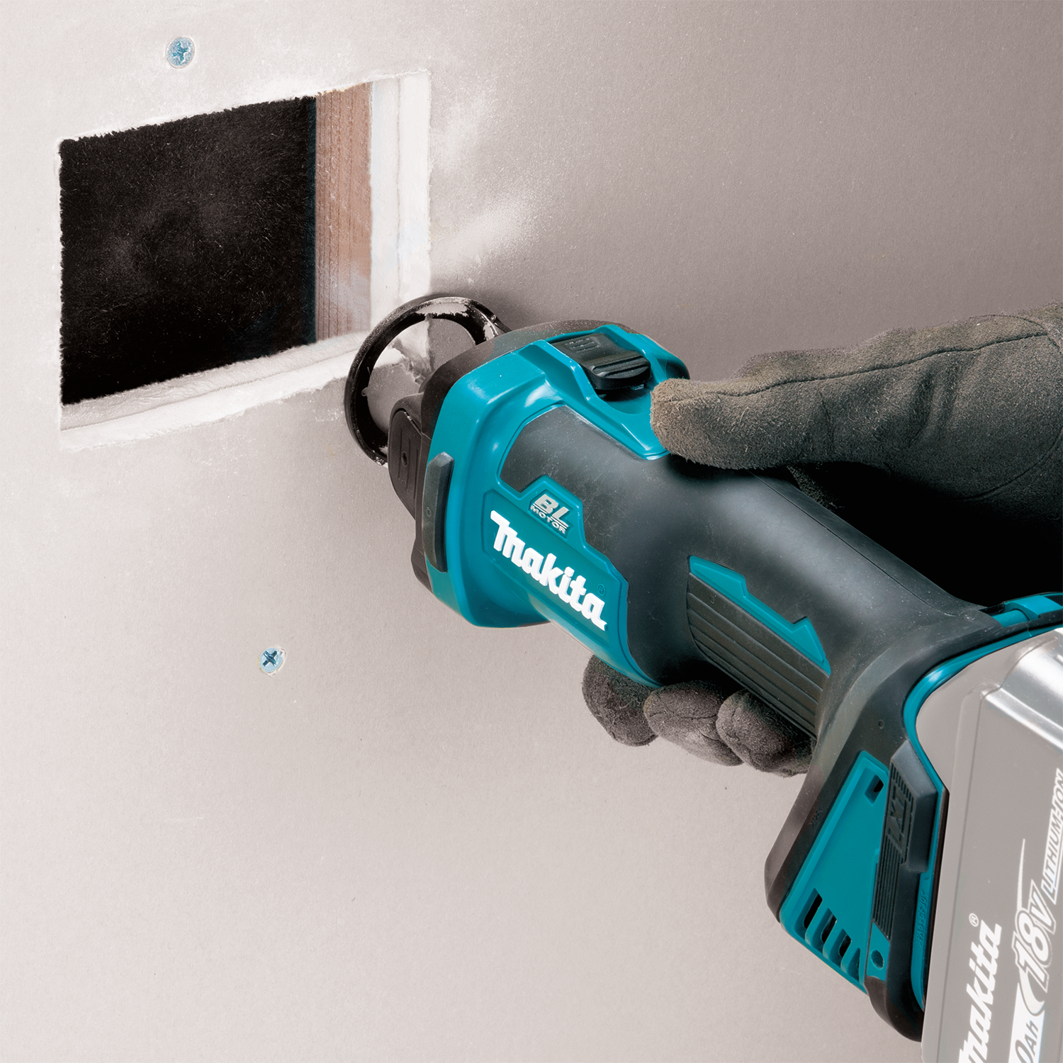 Makita XOC02Z - 18V LXT® Lithium‑Ion Brushless Cordless Cut‑Out Tool, AWS® Capable