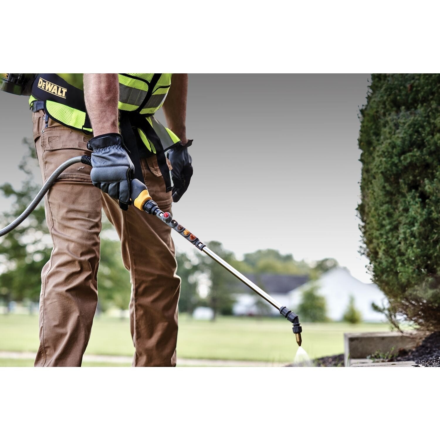 DEWALT DXSP190681B 4 gal. Cordless Backpack Sprayer-(TOOL ONLY) - Wise Line Tools