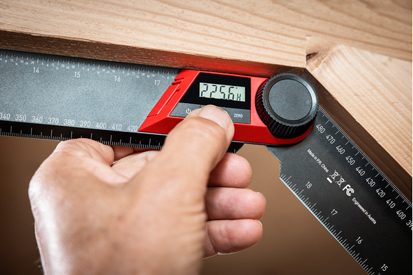 Sola WMDI19 - 19" Digital Angle Finder