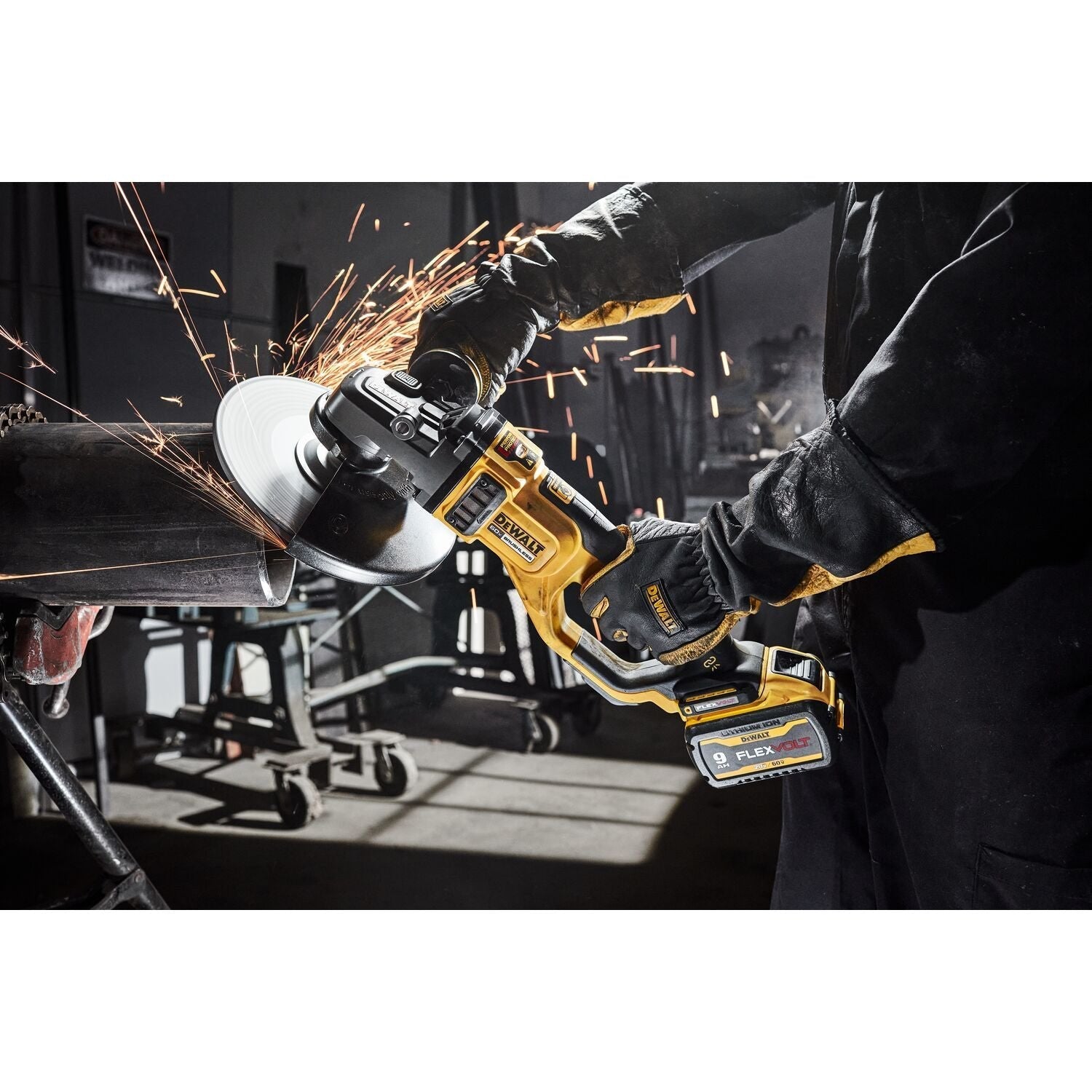 DEWALT DCG460B-60V MAX* 7 "-9" Large Angle Grinder (Tool Only)