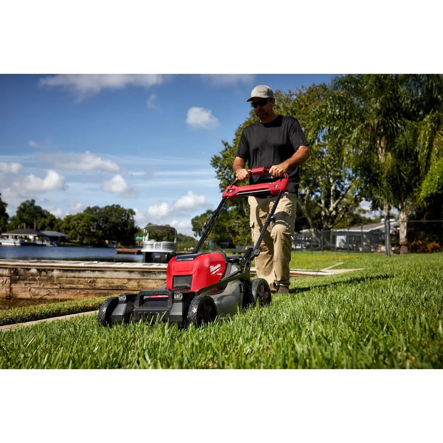 Milwaukee 2823-22HD - M18 FUEL™ 21" Self-Propelled Dual Battery Mower Kit