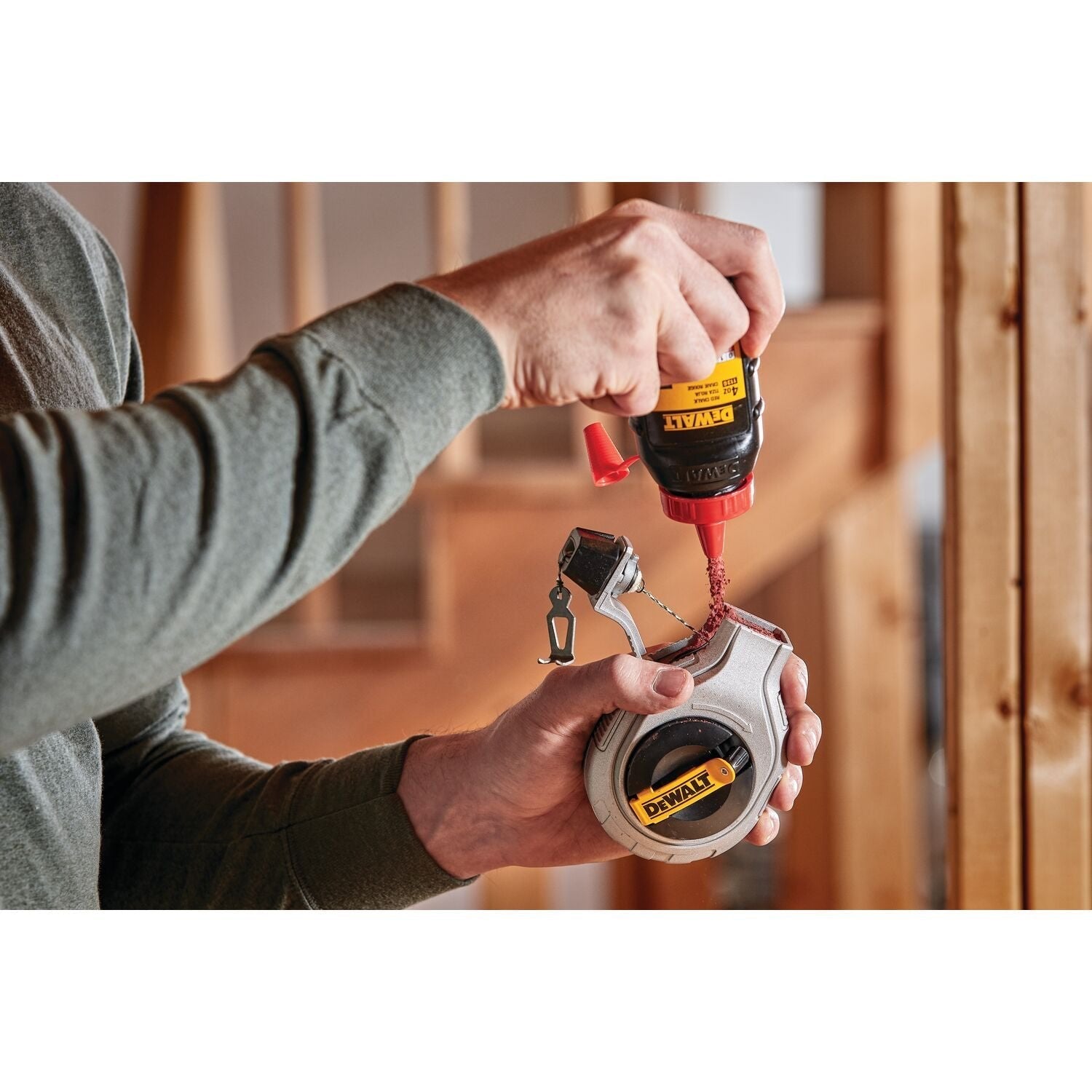 DEWALT DWHT47408-6:1 Chalk Reel 100 Ft W/Red