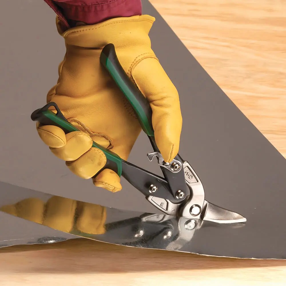 Malco AV7 - Aviation Snip - Green/Right Cut Offset