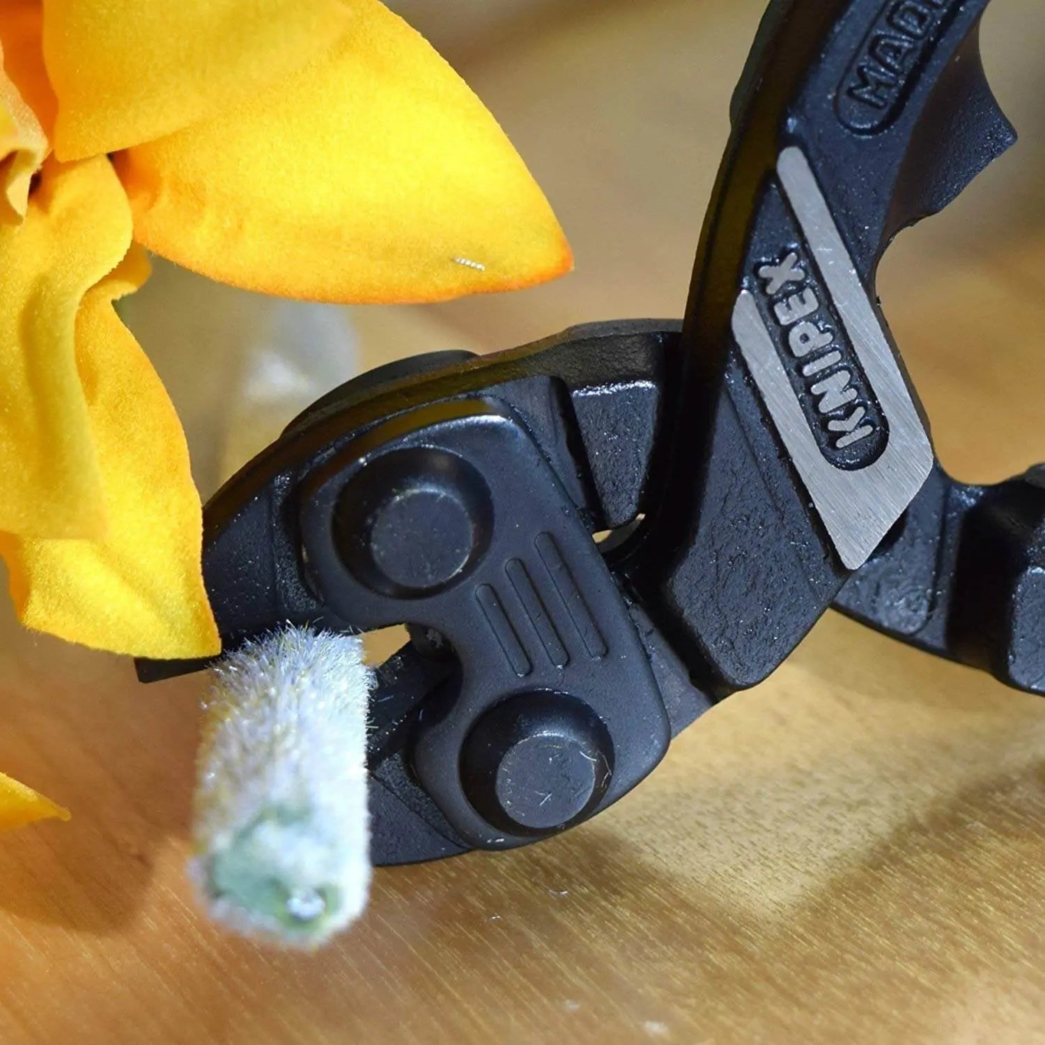 KNIPEX 7101200SBA - 8" CoBolt® High Leverage Compact Bolt Cutters